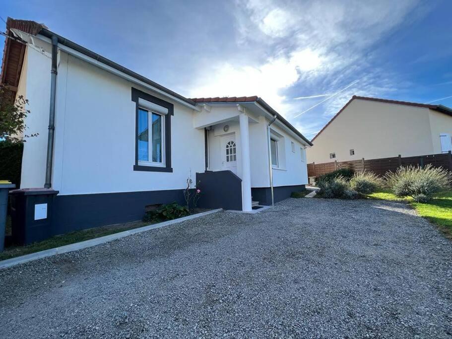 Jolie Maison, Jardin Et Parking *